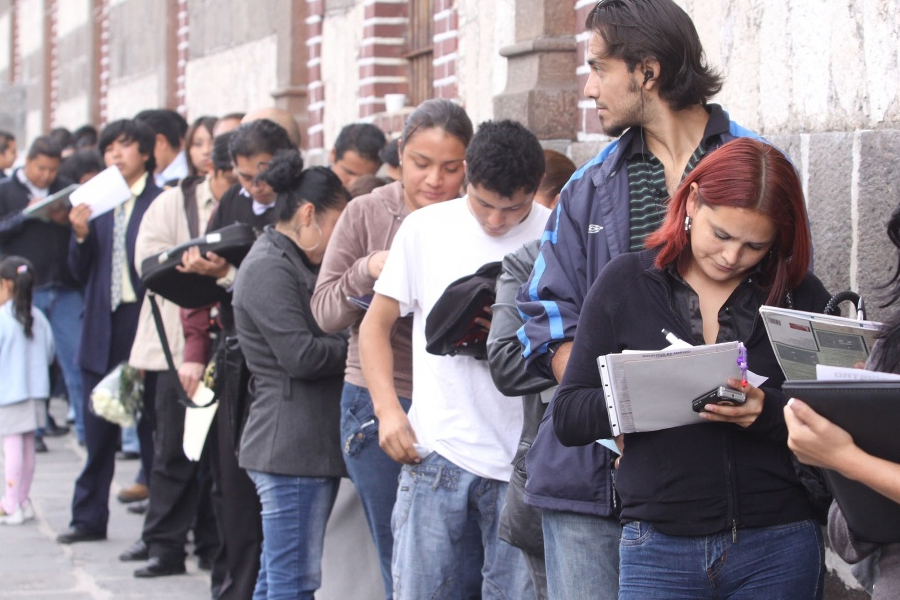 IMSS: Creación de empleos formales en México desacelera y cae en junio