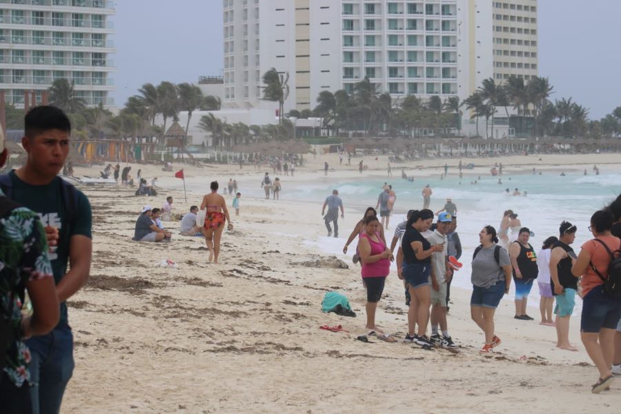 Afluencia a playas de Cancún