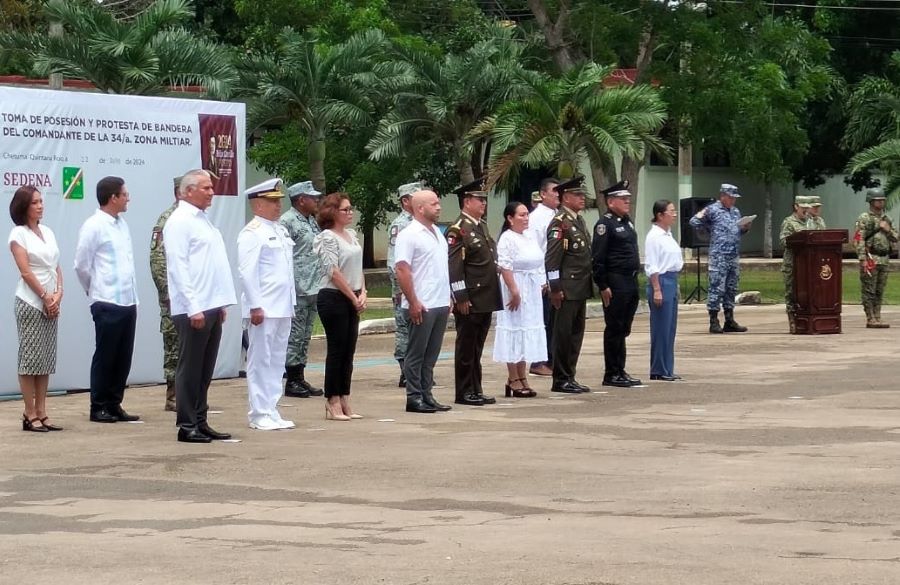 Cambio de mando en zona militar.