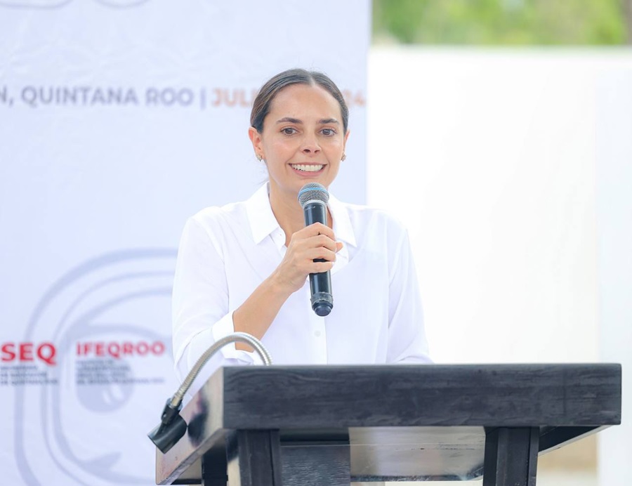 Cortan el listo del arco techo y comedor de preescolar en Paraíso Maya