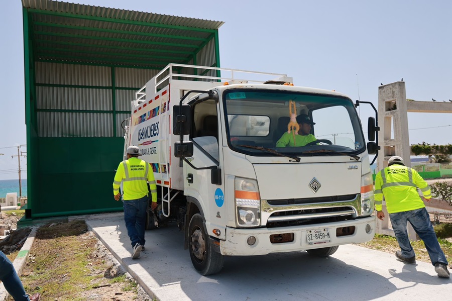 Gobierno de Isla Mujeres, a la vanguardia en política de servicios públicos